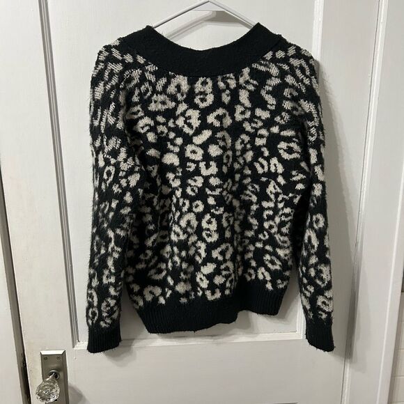 Universal Thread leopard Cardigan - Picture 5 of 5